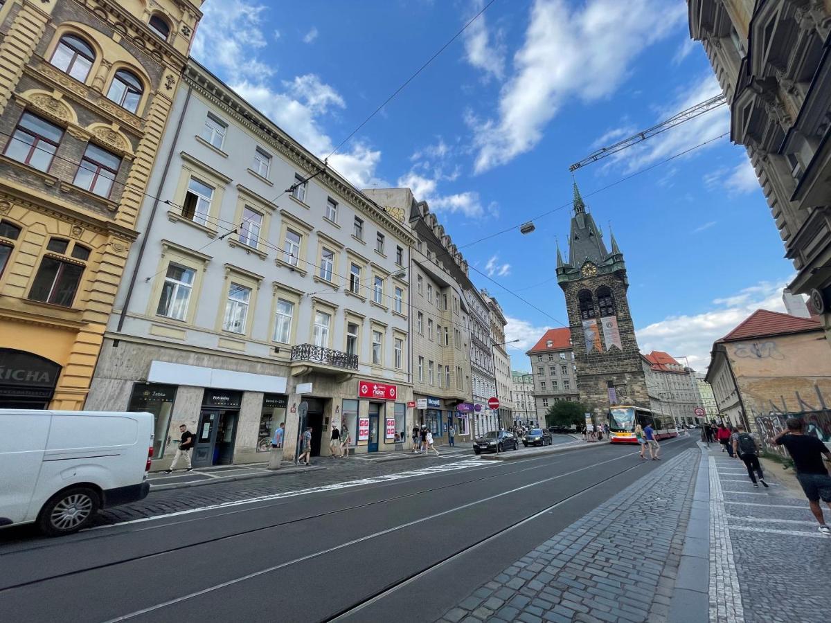 Grand Viceroy Apartments - Gothic Tower View Prague Extérieur photo
