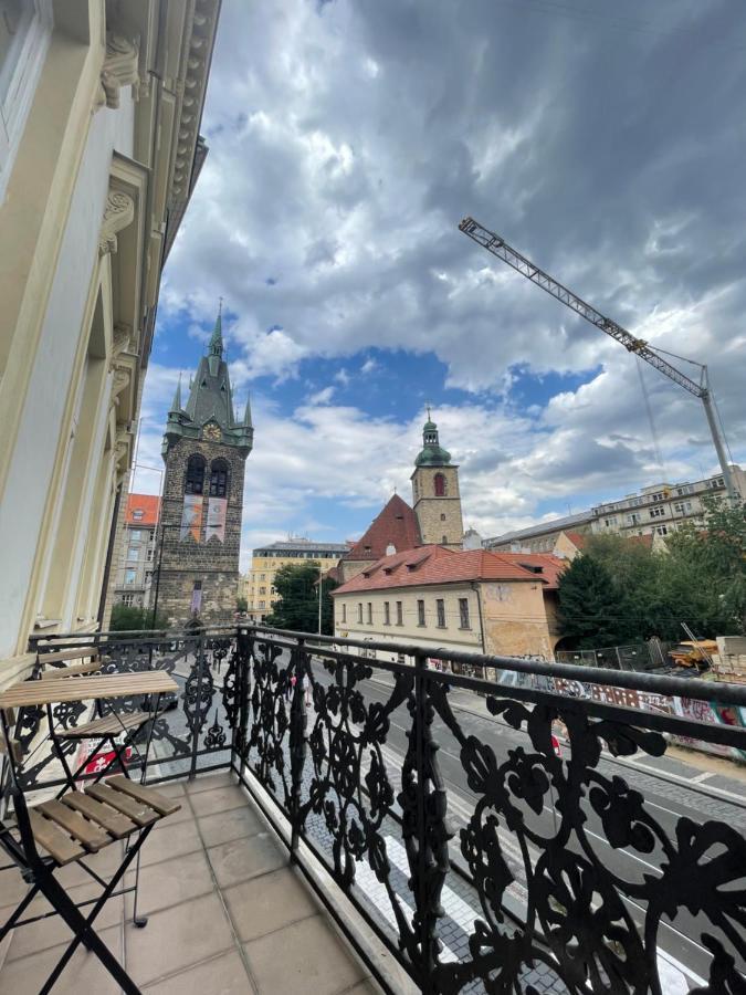 Grand Viceroy Apartments - Gothic Tower View Prague Extérieur photo